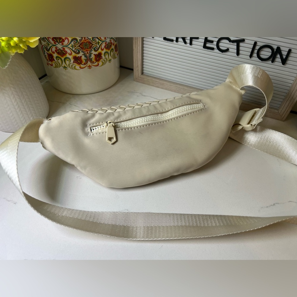 Sol and Selene Aim High Belt Bag | Woven Neoprene Belt Bag | Bone - Picture 2 of 11